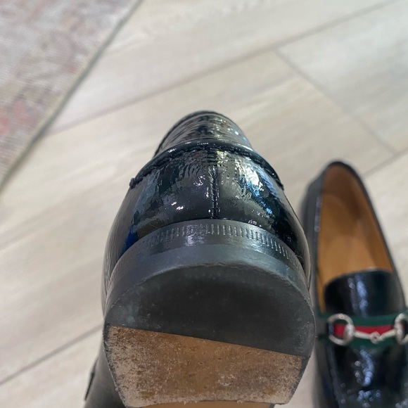 Gucci Patent Leather Loafers. 38.5 - Picture 6 of 9